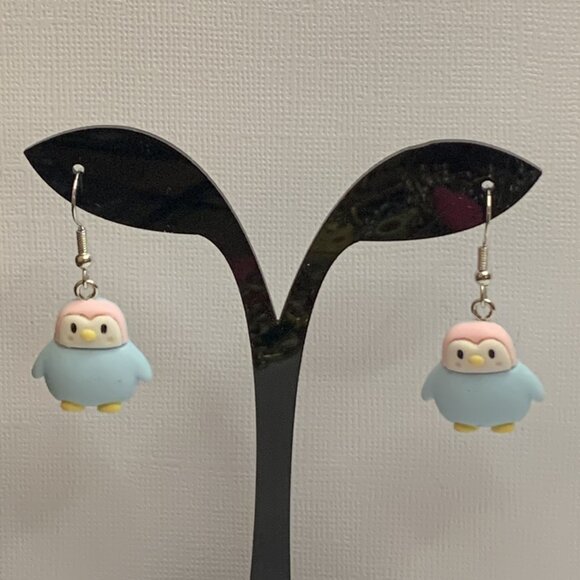 Penguin Earring, Silly Animal Earring, Penguin Jewelry, Gift Idea, Penguin Charm - Picture 8 of 9